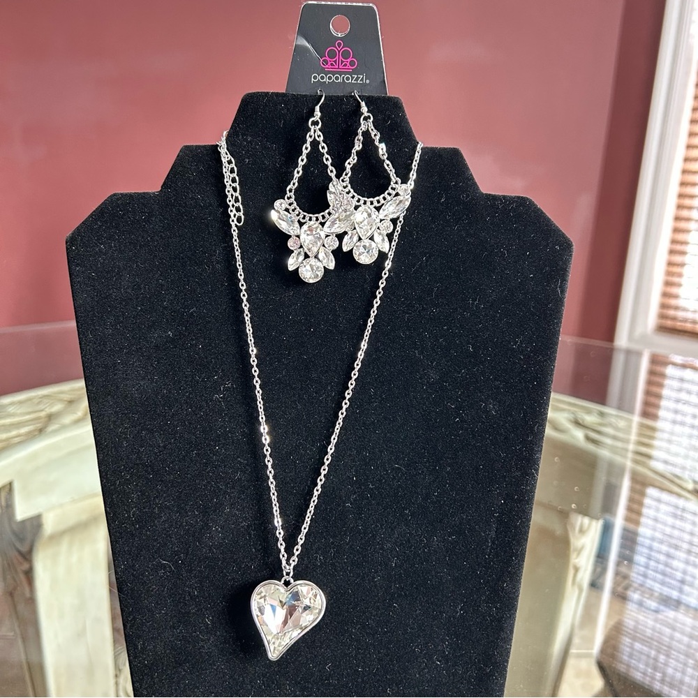 💎🎉HP🎊🆕NWT Paparazzi Necklace